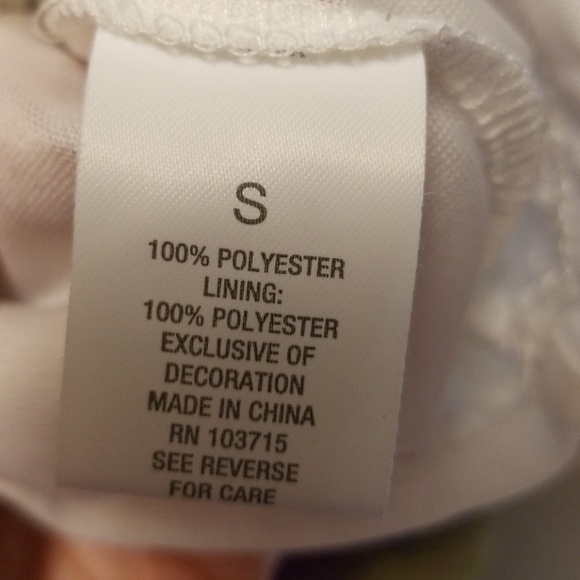 3/$15 Roz & Ali Cap Sleeve Floral Blouse - Small - Picture 5 of 8